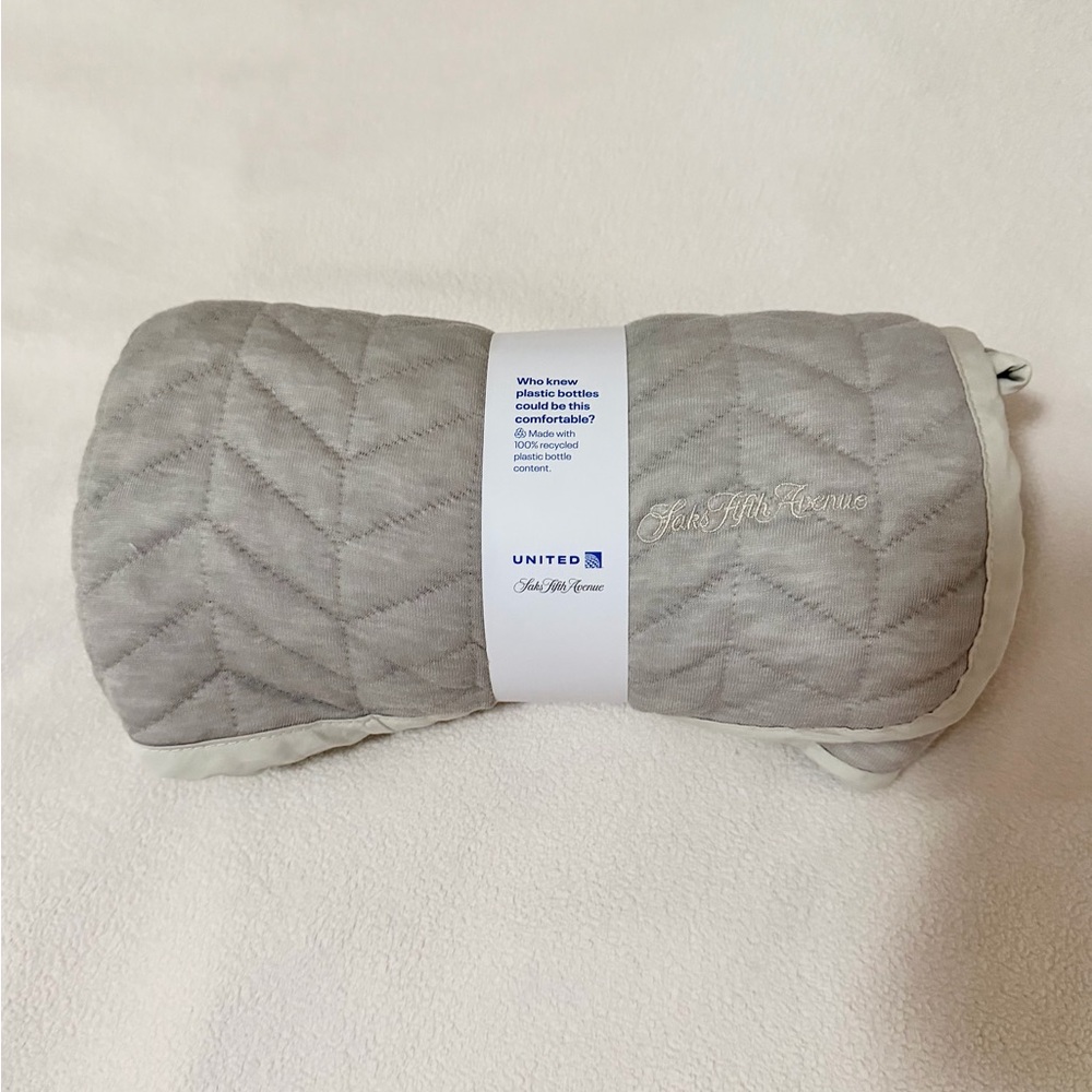 NWT United Airlines x Saks Fifth Avenue Polaris Business Class Blanket